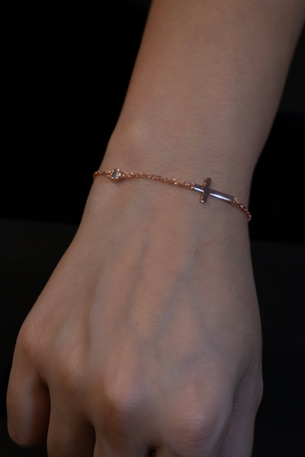 DIAMOND STONE & CROSS BRACELET