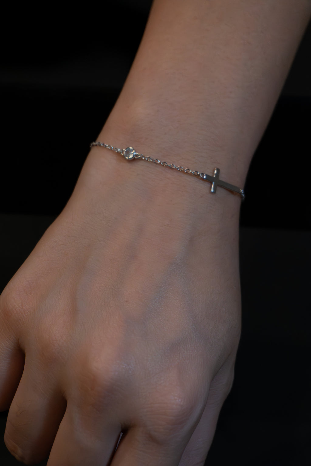 DIAMOND STONE & CROSS BRACELET