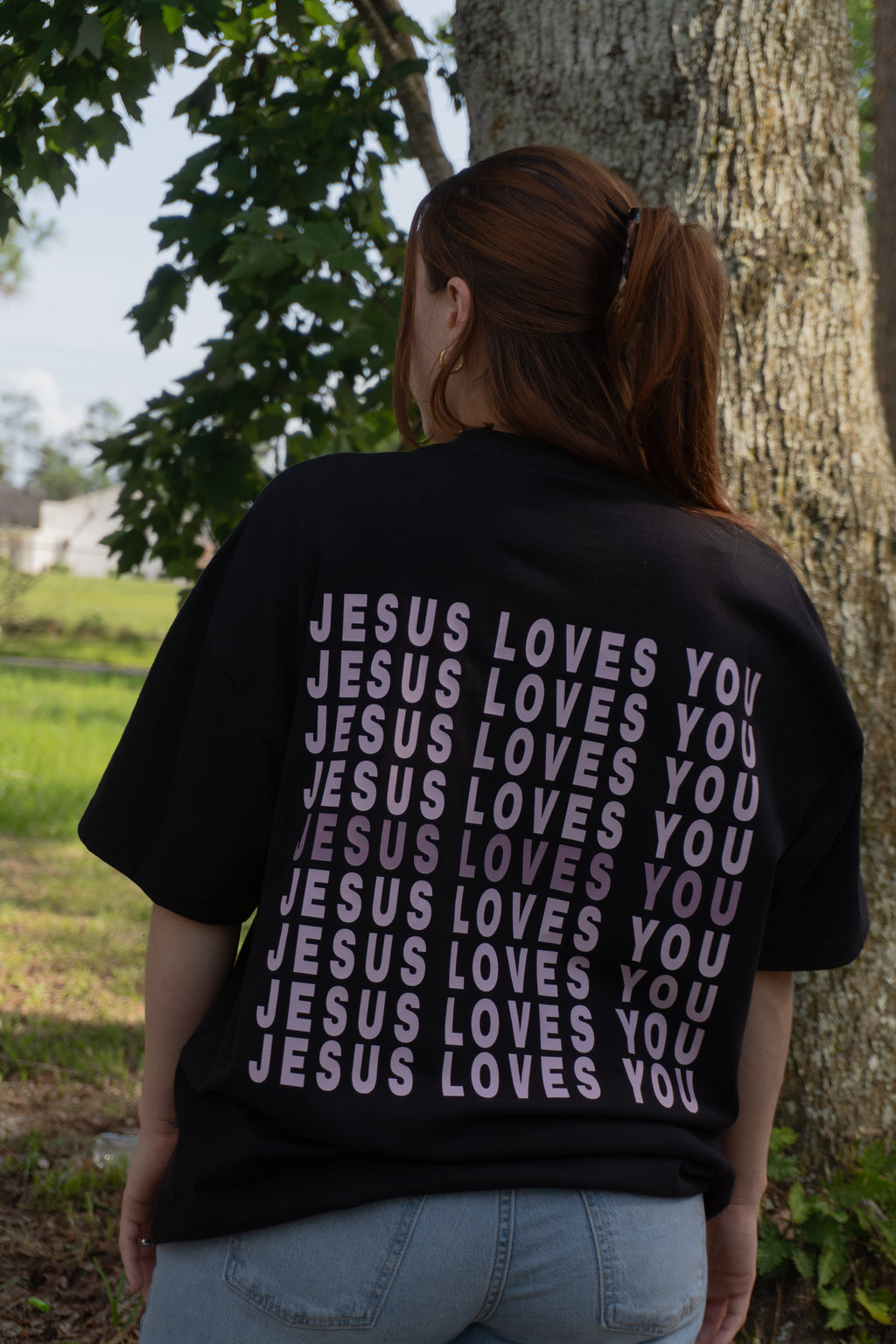 JESUS LOVES YOU